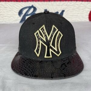 Size 7 1/4 - New Era Cap MLB NY Yankees Black Gold Snake Print 59FIFTY Hat